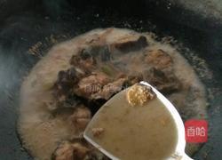 萝卜干鲶鱼汤的做法图解7