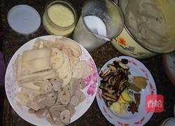 莲藕烧肉丸的做法图解1