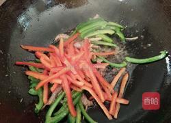 青红椒炒牛肉的做法图解7