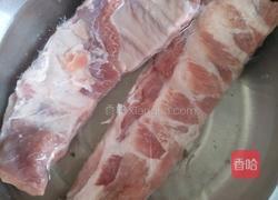 蒜香烤排骨的做法图解1