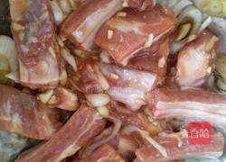 蒜香烤排骨的做法图解5