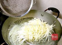 鲁菜大师蒋家常菜凉拌香辣土豆丝的做法图解4