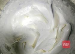 蓝风车草莓水果蛋糕的做法图解4