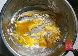 Oreo Salted Cream Drip Cake Recipe Illustration 4