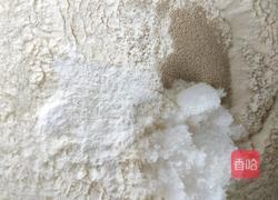 小猪馒头的做法图解1