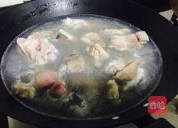 花生黄豆猪脚汤的做法图解4