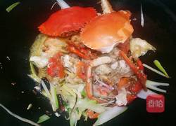 爆炒葱姜蟹的做法图解4