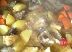 玉米胡萝卜排骨炖土豆的做法图解7