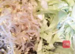 Illustration of how to make beef and vegetable fried noodles 17