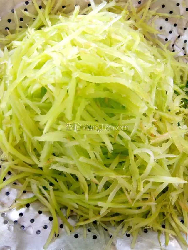 莴笋推成丝