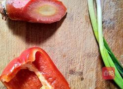 酸菜米线的做法图解3