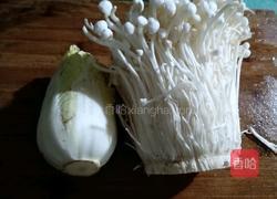 白菜伴金针的做法图解1