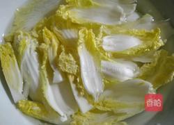 白菜伴金针的做法图解3
