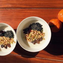坚果蓝莓酸奶的做法[图]