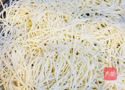 电饭煲排骨焖卤面的做法图解4