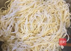 电饭煲排骨焖卤面的做法图解6