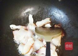 腊味土豆烩白菜的做法图解2