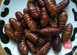 炒蚕蛹的做法图解3