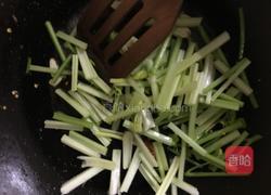 芹香鱼豆腐的做法图解6