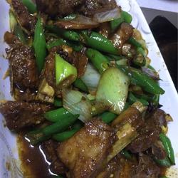 辣椒炒生排骨的做法[图]