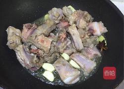 辣椒炒生排骨的做法图解6