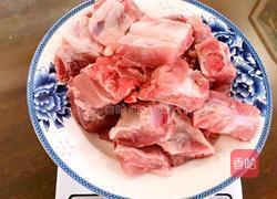 高压锅版～莲藕胡萝卜炖排骨的做法图解2