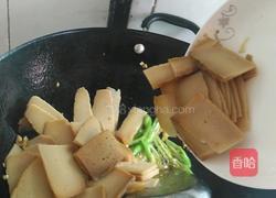 青椒炒米豆腐的做法图解8
