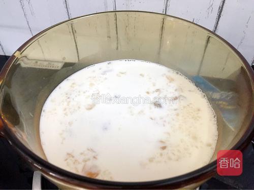 不加盖继续小火煮15分钟即可