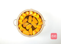 荷叶南瓜蒸排骨的做法图解1