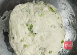 Illustration of how to make green onion egg pancake 3