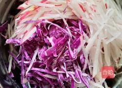 萝卜丝拌甘蓝的做法图解5