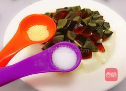 皮蛋豆腐的做法图解6