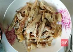 凉拌手撕鸡的做法图解1