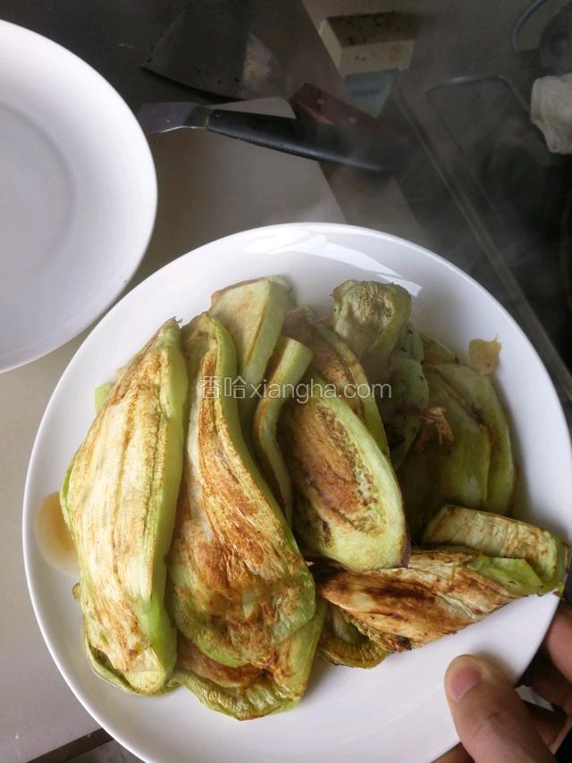 拿出来，用刀切成条，