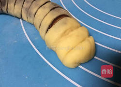 ~逼真豆沙毛毛虫的做法图解13