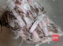 椒盐鸭舌的做法图解1