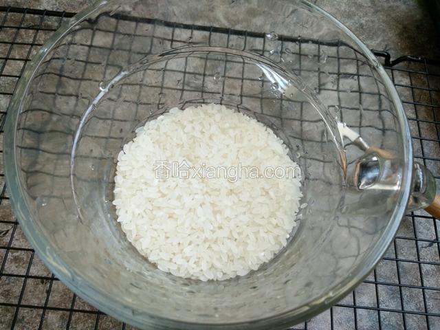 大米淘一遍水