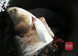 蘑菇花鲢鱼头汤的做法图解3