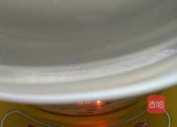 银耳莲子枸杞羹的做法图解4