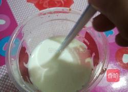 自制果粒奶茶的做法图解3