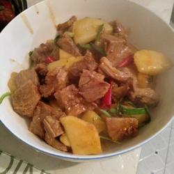 土豆焖牛腩的做法[图]