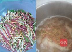 菌汤虾球龙须面的做法图解3