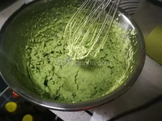 这个时候就可以开打发淡奶油。
