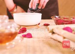 沐着午后暖阳尝一口清甜的玫瑰卤子的做法图解4