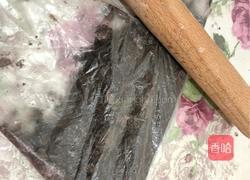 草莓酸奶慕斯蛋糕的做法图解2