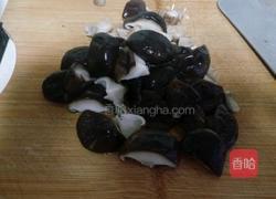 香菇烧豆腐的做法图解2
