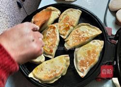 韭菜盒子的做法图解13