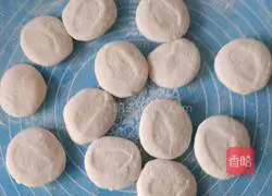 Spring Cake Recipe Illustration 4