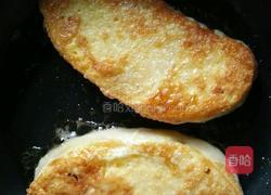 香煎鸡蛋馒头片的做法图解12