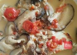 小番茄蘑菇花鲢鱼头汤的做法图解12